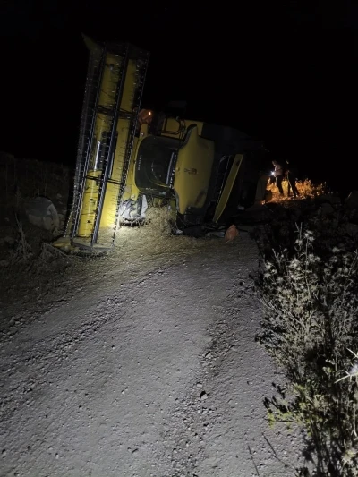 Siirt&rsquo;te bi&ccedil;erd&ouml;ver devrildi, s&uuml;r&uuml;c&uuml; yaralandı
