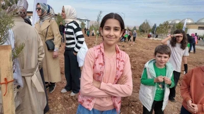 Siirt’te binlerce fidan aynı anda toprakla buluştu
