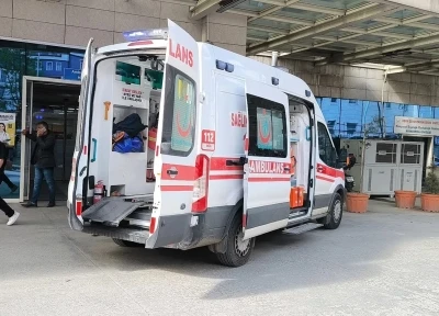 Siirt&rsquo;te devrilen trakt&ouml;r&uuml;n altında kalan s&uuml;r&uuml;c&uuml; hayatını kaybetti
