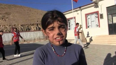 Siirt’te ilkokul öğrencilerine &quot;Heimlich&quot; manevrası ve ilk yardım konuları anlatıldı
