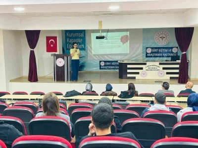 Siirt&rsquo;te &rsquo;Kuduz Riskli Temas Bildirimi ve Profilaksi Uygulamaları&rsquo; eğitimi d&uuml;zenlendi
