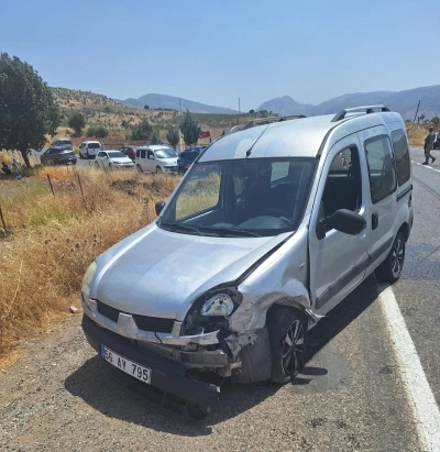 Siirt’te maddi hasarlı trafik kazası
