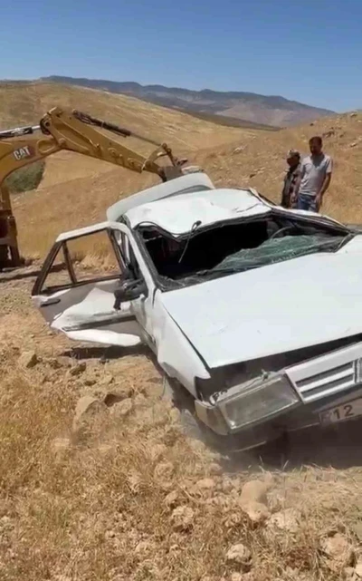 Siirt&rsquo;te otomobil hurdaya d&ouml;nd&uuml;: 2 yaralı
