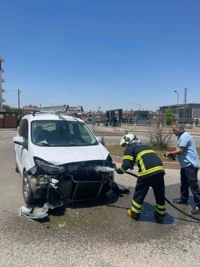 Siirt&rsquo;te otomobiller &ccedil;arpıştı
