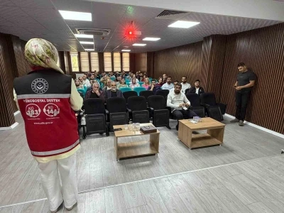 Siirt’te &quot;Koruyucu Aile&quot; eğitimi
