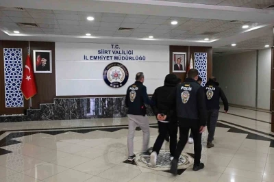 Siirt&rsquo;te &lsquo;sahte ara&ccedil; satım&rsquo; ilanıyla 4 kişiyi dolandıran 2 kişi tutuklandı
