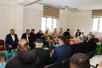 Siirt&rsquo;te şehitler dualarla anıldı
