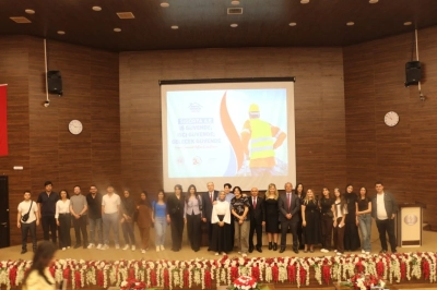 Siirt&rsquo;te SGK&rsquo;den &uuml;niversitelilere bilgilendirme programı