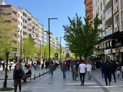 Siirt'ten 16 Bin 704 Kişi G&ouml;&ccedil; Etti