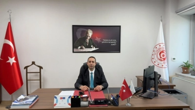 Siirtli B&uuml;rokrat Uğur Mavi, Bakanlıkta Yeni G&ouml;reve Atandı