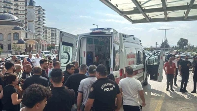 Silahlı saldırgan 4 kişiyi &ouml;ld&uuml;rd&uuml;, 8 kişiyi de yaraladı

