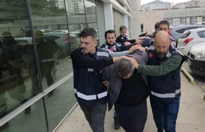 Silahlı tehdit ve yağma su&ccedil;undan mahkemeye sevk edilen 4 kişi tutuklandı
