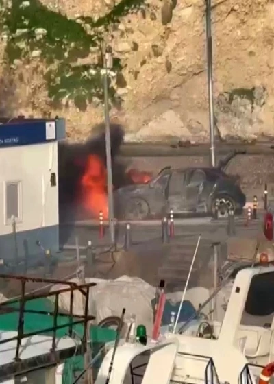 Şile Limanı&rsquo;nda bir ara&ccedil; alevlere teslim oldu
