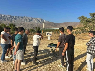 Silifke’de mahalle muhtarlığından gençlere sosyal etkinlik
