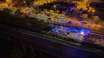 Silivri&rsquo;de feci kaza: Ara&ccedil;ta sıkışan s&uuml;r&uuml;c&uuml; hayatını kaybetti
