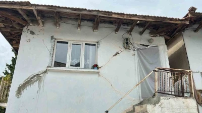 Simav beşik gibi sallanıyor
