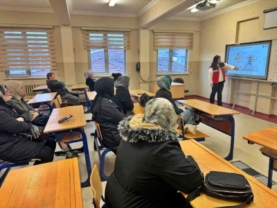 Simav&rsquo;da gıda işletmesi &ccedil;alışanlarına &ouml;zel hijyen eğitimi
