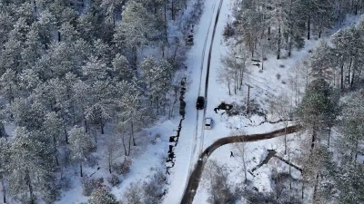 Sındırgı&rsquo;da merkezde yağmur, y&uuml;ksek kesimlerde kar yağışı etkili oldu
