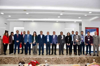 Sınıf &ouml;ğretmenlerine T&uuml;rkiye Y&uuml;zyılı maarif modeli anlatıldı
