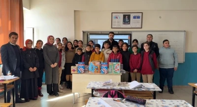 Sınırdaki &ouml;ğrencilere "akıl ve zeka oyunları" desteği
