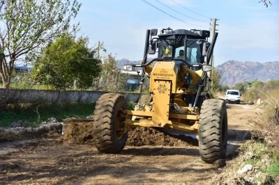 Sınırteke yolu modern ulaşım ağına kavuşuyor
