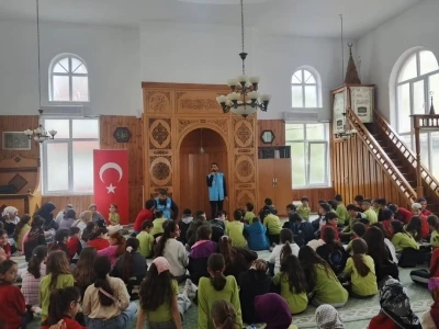 Sinop&rsquo;ta camiler &ccedil;ocuklarla şenlendi
