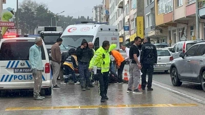 Sinop&rsquo;ta hafif ticari ara&ccedil; yayaya &ccedil;arptı: 1 yaralı
