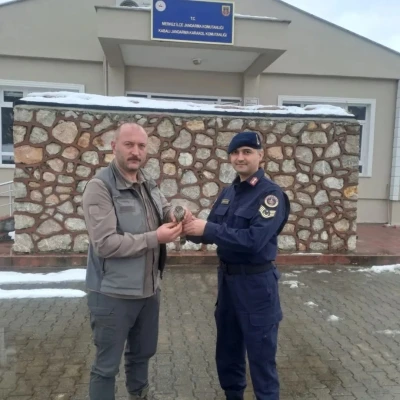 Sinop&rsquo;ta jandarma ekipleri yaralı kuşa umut oldu
