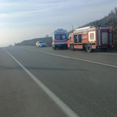 Sinop&rsquo;ta kontrolden &ccedil;ıkan otomobil şarampole devrildi: 5 yaralı
