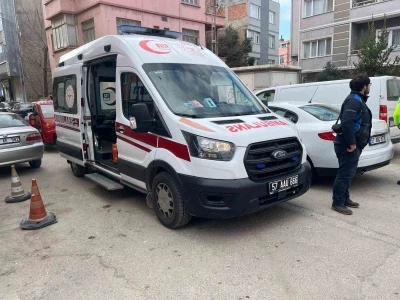 Sinop&rsquo;ta otomobiller &ccedil;arpıştı: 3 yaralı
