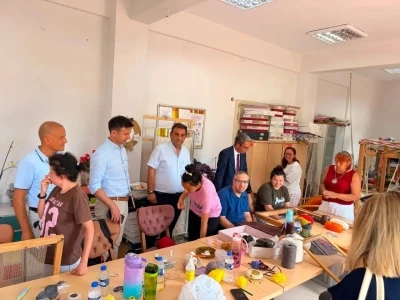 Sinop&rsquo;ta &ouml;zel bireyler el sanatlarıyla engelleri aşıyor
