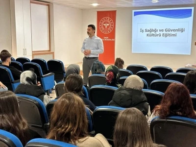 Sinop&rsquo;ta stajyer &ouml;ğrencilere "iş g&uuml;venliği" eğitimi
