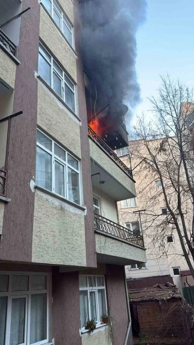 Sinop&rsquo;ta yangın paniği: Apartman sakinleri tahliye edildi
