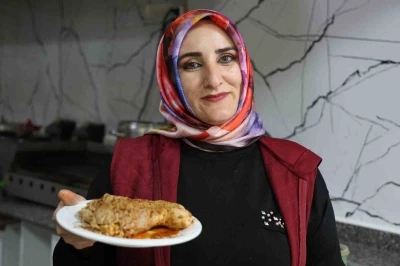 Şırdan ve mumbar yapıp pazarlarda sattı, şimdi kendi d&uuml;kkanının patronu oldu
