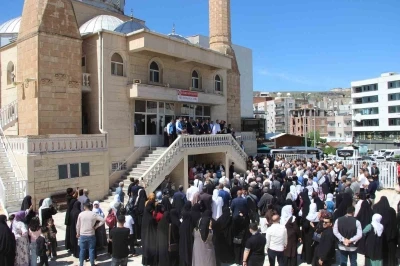 Şırnak&rsquo;ta 139 hacı adayı kutsal topraklara uğurlandı
