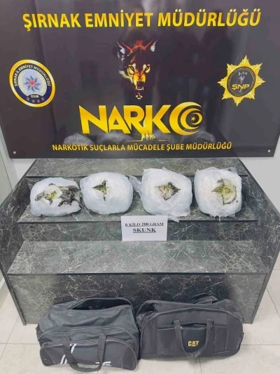 Şırnak&rsquo;ta 6 kilo 200 gram skunk ele ge&ccedil;irildi
