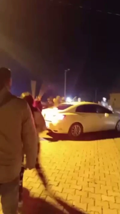 Şırnak&rsquo;ta bı&ccedil;aklı saldırı: 1 ağır yaralı
