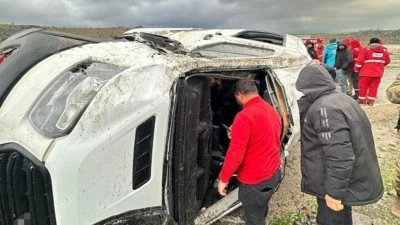 Şırnak'ta iş&ccedil;i servisi takla attı: 9 yaralı