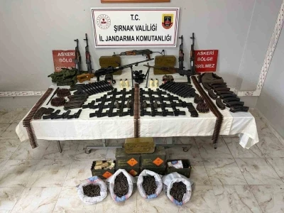 Şırnak&rsquo;ta jandarma ekipleri cephanelik ele ge&ccedil;irdi: 20 tutuklama
