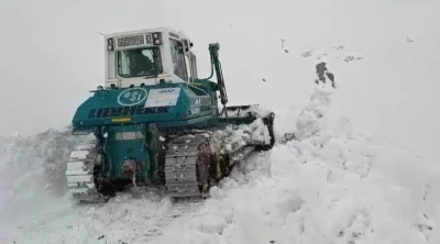 Şırnak&rsquo;ta karla m&uuml;cadele &ccedil;alışmaları aralıksız s&uuml;r&uuml;yor
