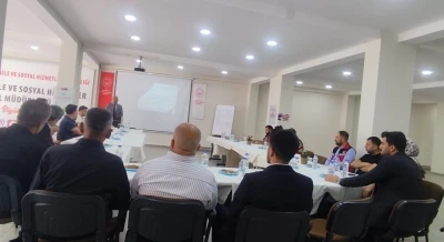 Şırnak&rsquo;ta muhtarlarla g&uuml;&ccedil;l&uuml; aile i&ccedil;in ortak akıl toplantısı
