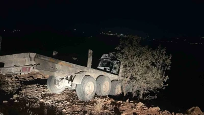 Şırnak’ta tır şarampole yuvarlandı: 1 ölü
