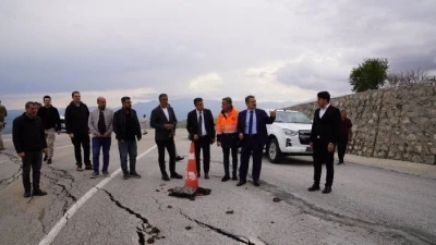 Şırnak&rsquo;ta yağış sonrası bozulan yollar i&ccedil;in acil m&uuml;dahale
