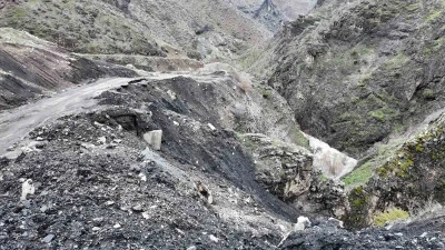 Şırnak&rsquo;ta yağışla beraber heyelan oluştu
