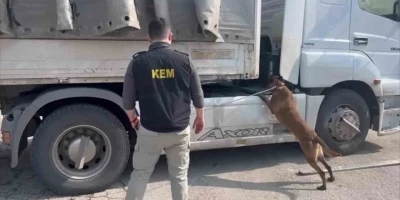 Şırnak&rsquo;ta zehir tacirlerine ağır darbe: 90 kilo uyuşturucu ele ge&ccedil;irildi
