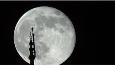 Şişkin ay görsel şölen sundu
