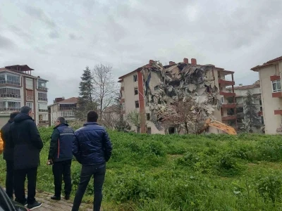 Site i&ccedil;in riskli yapı kararı: D&ouml;n&uuml;ş&uuml;m s&uuml;reci başladı
