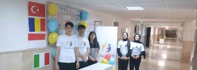 Sivas merkezli 6 &uuml;lkede 16 &ouml;ğretmen iş birliğinde gen&ccedil;ler dijital &ccedil;ağa hazırlanıyor

