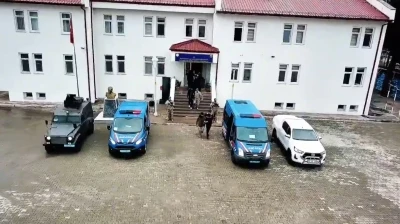 Sivas&rsquo;ta 10 ka&ccedil;ak g&ouml;&ccedil;men yakalandı
