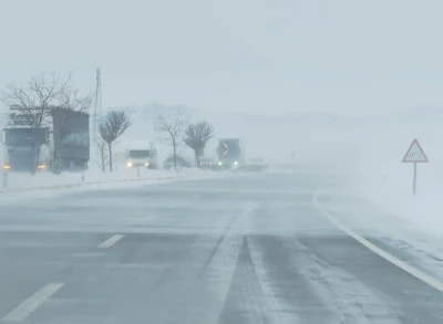 Sivas&rsquo;ta 800 yerleşim yeriyle ara&ccedil; ulaşımı sağlanamıyor
